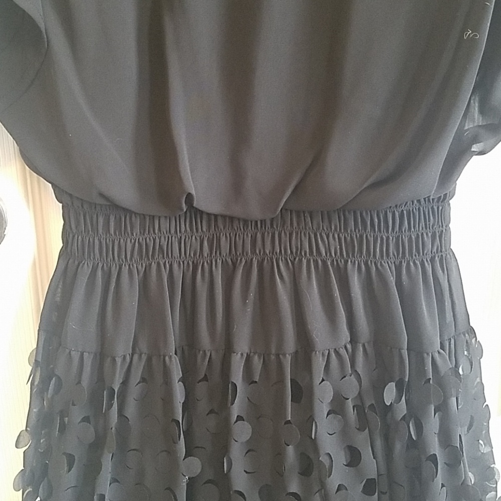 Dress - Picture 2 of 7